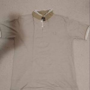 Large rocawear t shirt